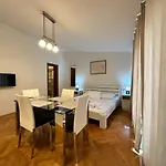 Dante Guest house 3*