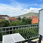 Dante Guest house
