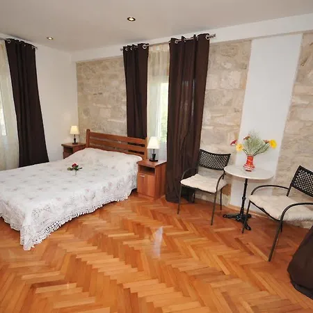 Gasthof Dante Trogir