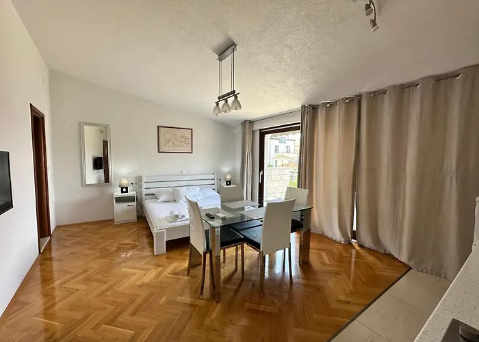 Konukevi Dante Trogir