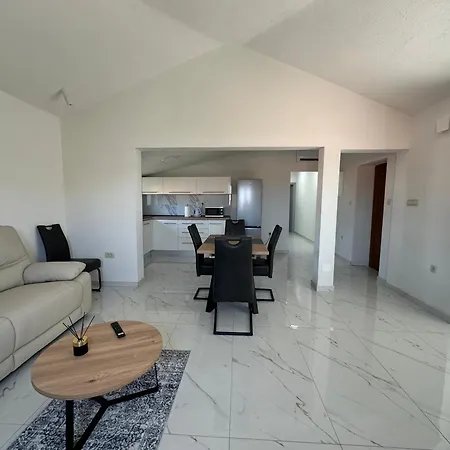 Casa de hóspedes Dante